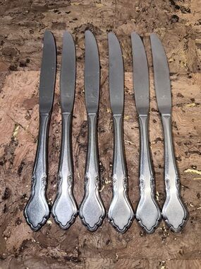 Set of 6 Silver Butter Knives - Ornate Handles